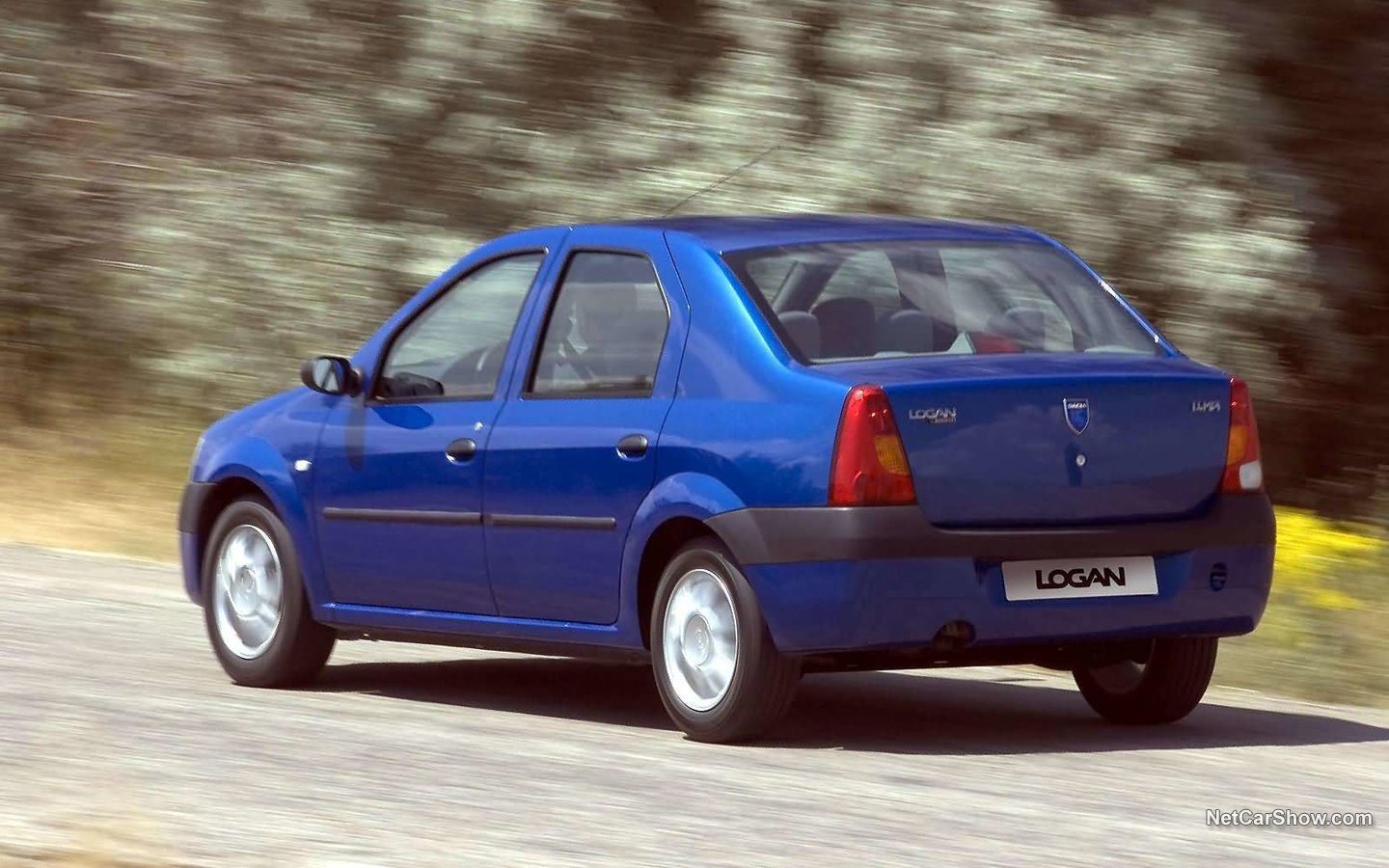 Dacia Logan  1