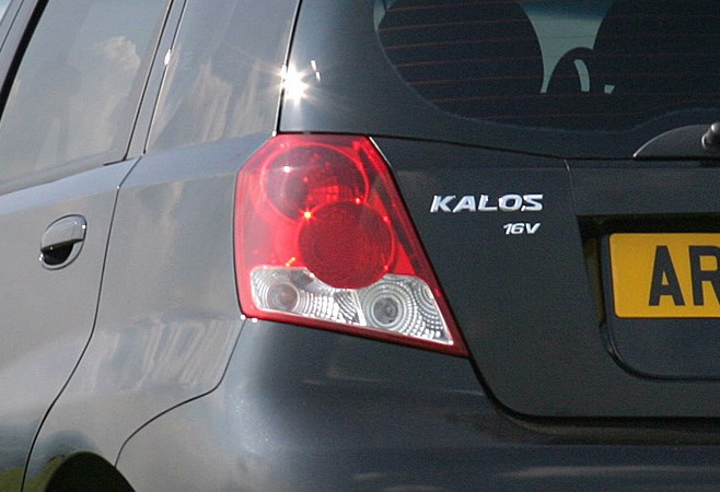 Daewoo Kalos Hatchback UK 2005 parkers 