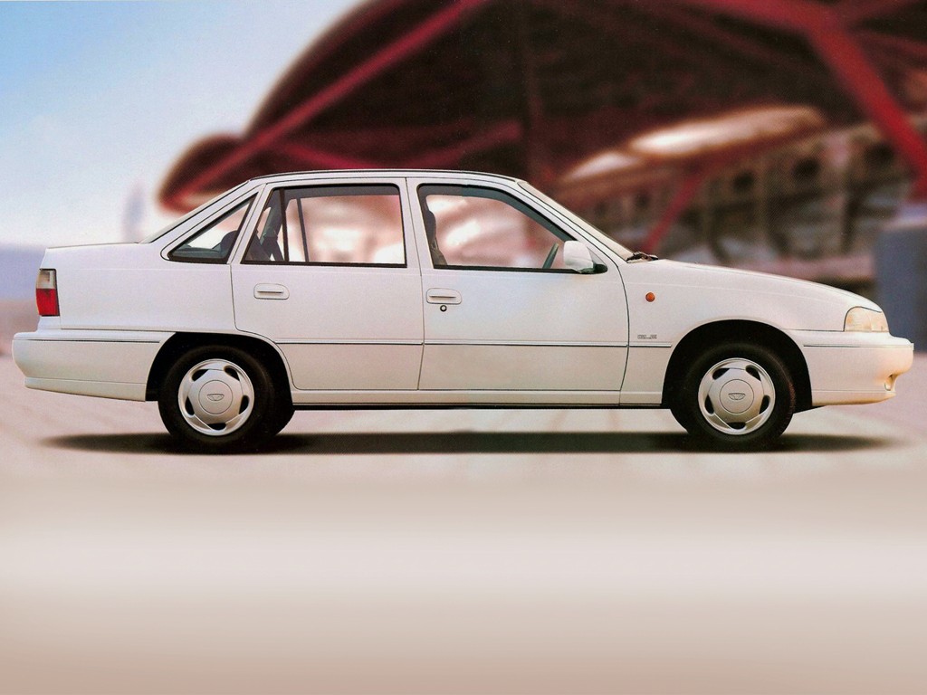 Daewoo Nexia 1994 autoevolution com DAEWOO-Cielo-Nexia-130_6