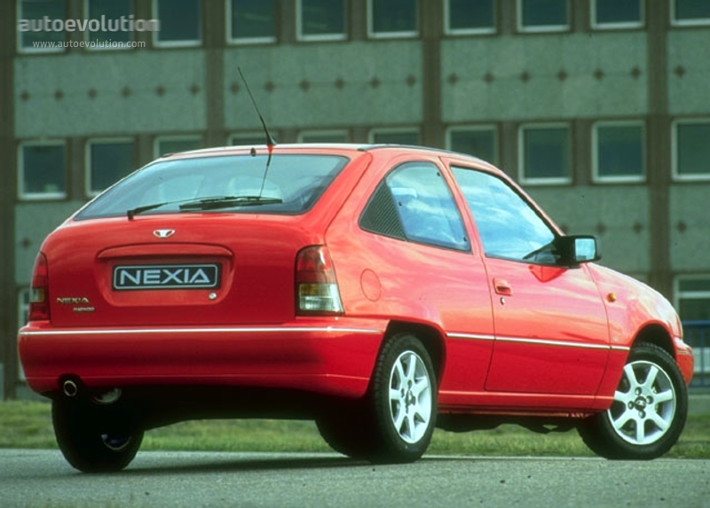 Daewoo Nexia, Cielo Hatchback 1994 autoevolution com DAEWOOCielo-NexiaHatchback3Doors-2217_3
