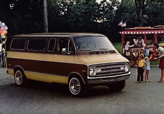 Dodge B-Series Sportsman Wagon 1977 favcars dodge_b-series_1977_photos_1_b