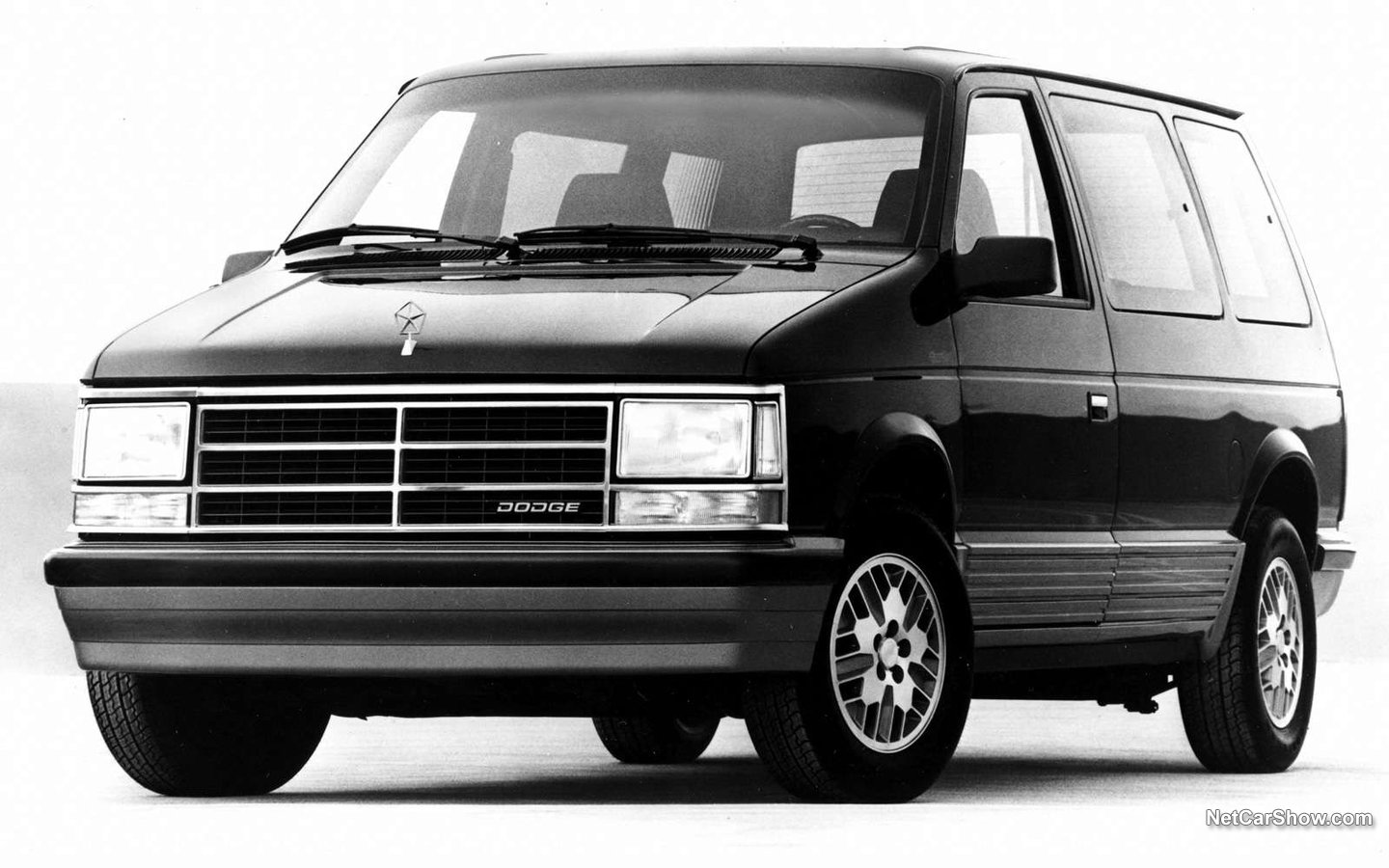 Dodge Caravan 1989 be98d0cb
