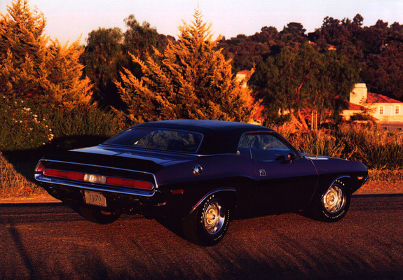Dodge Challenger R-T 1970 favcars images_dodge_challenger_1970_5_b