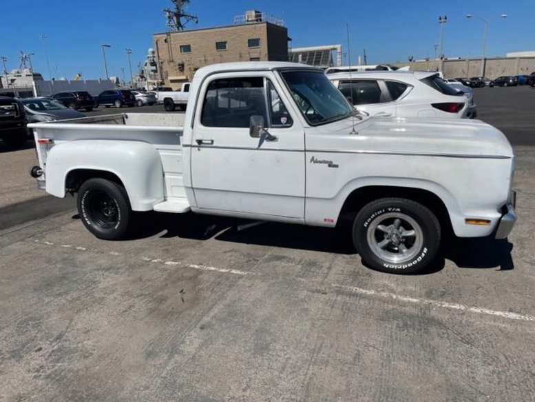 Dodge D100 Stepside  Pickup 1977 topclassiccarforsale 