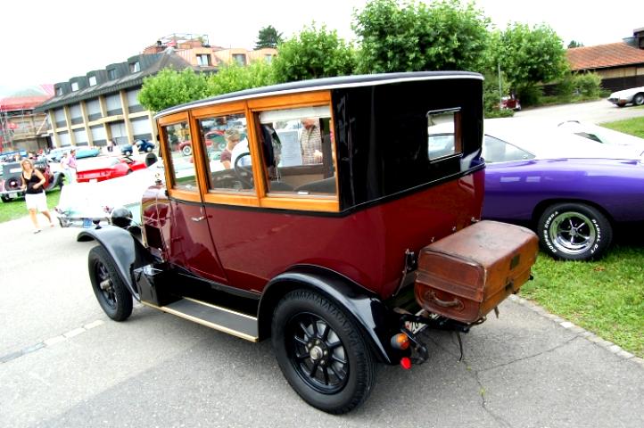 Fiat 501 Sedan 1919 motoimg com   fiat-501-1919-12