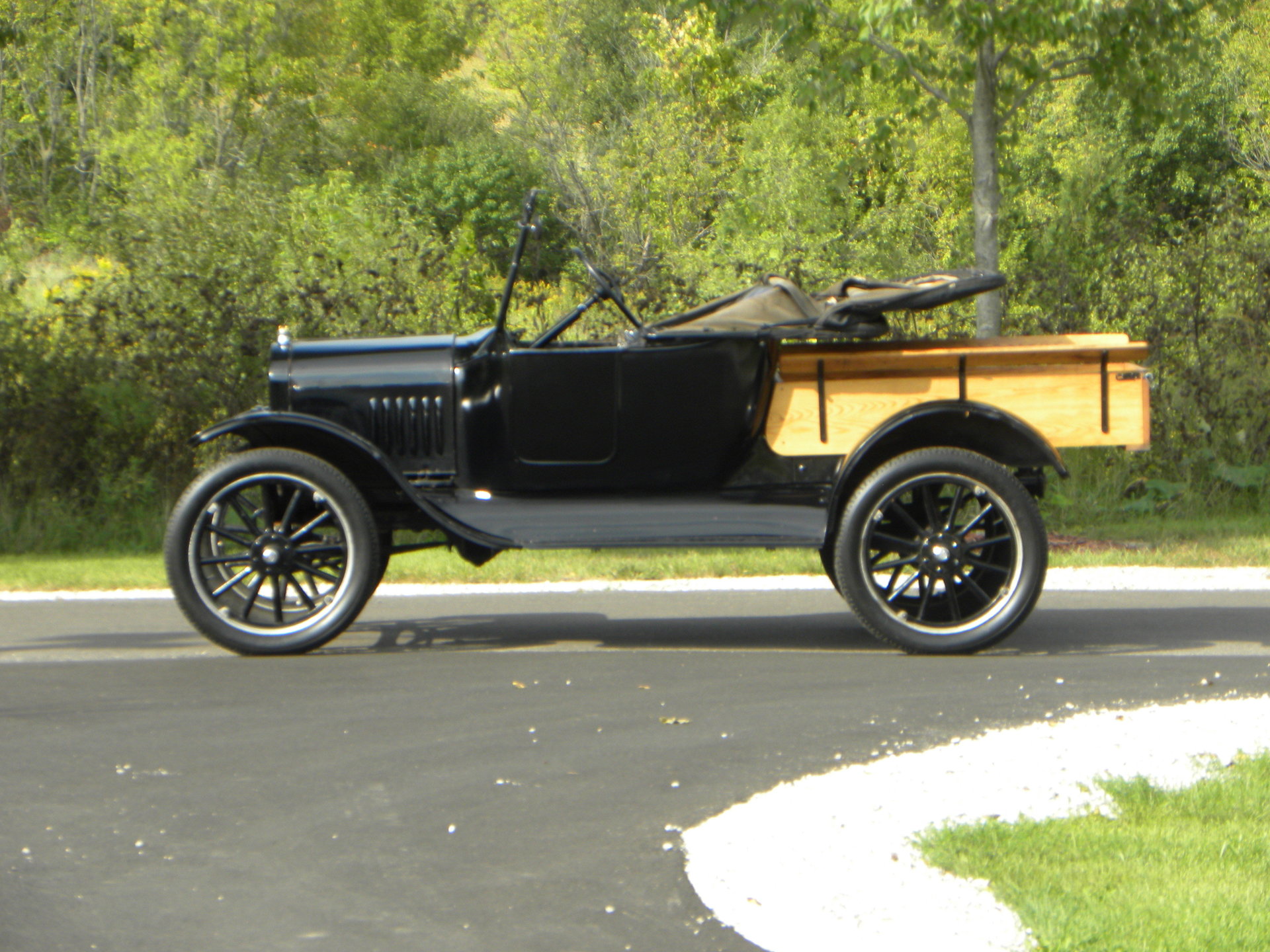 Ford T Pickup 1923 volocars com 403686ee054cbf_hd_1923-ford-model-t-roadster-pickup