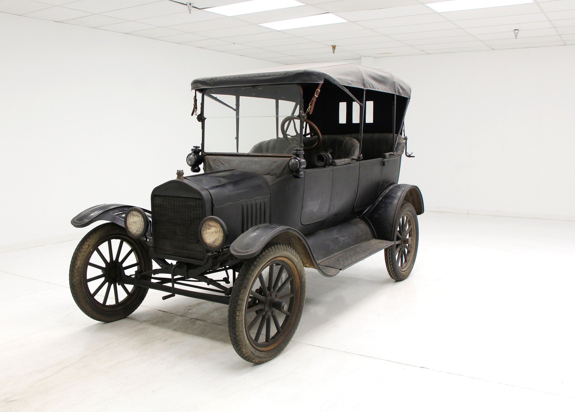 Ford T Touring 1919 cdn