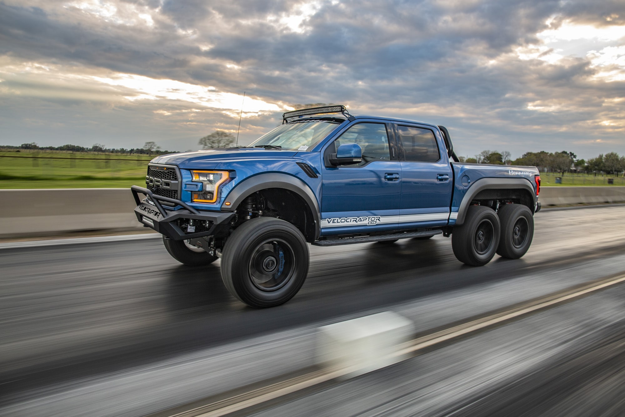 Hennessey Velociraptor 6x6 2019 6-Hennessey-VelociRaptor-6x6-Ford-Performance-Blue-White-Stripes-10-min