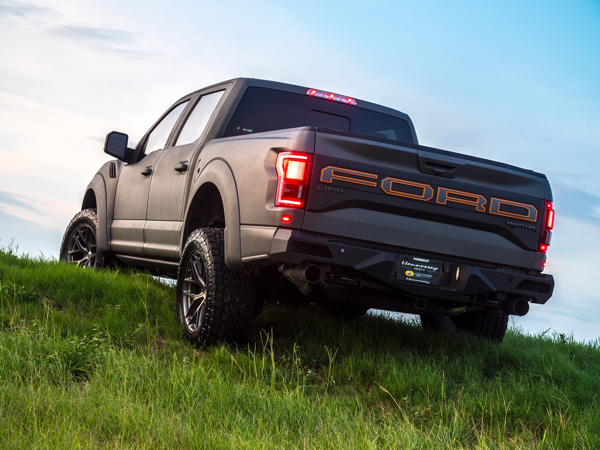 Hennessey Velociraptor V8 Line-X Spray-On 2019 hennessey-velociraptor-v8-line-x-wrap-23-min