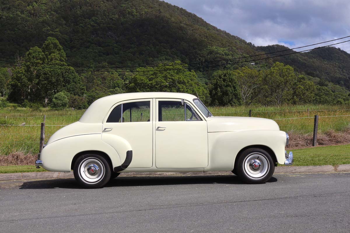 Holden 48-215 FX Sedan 1948 justcars