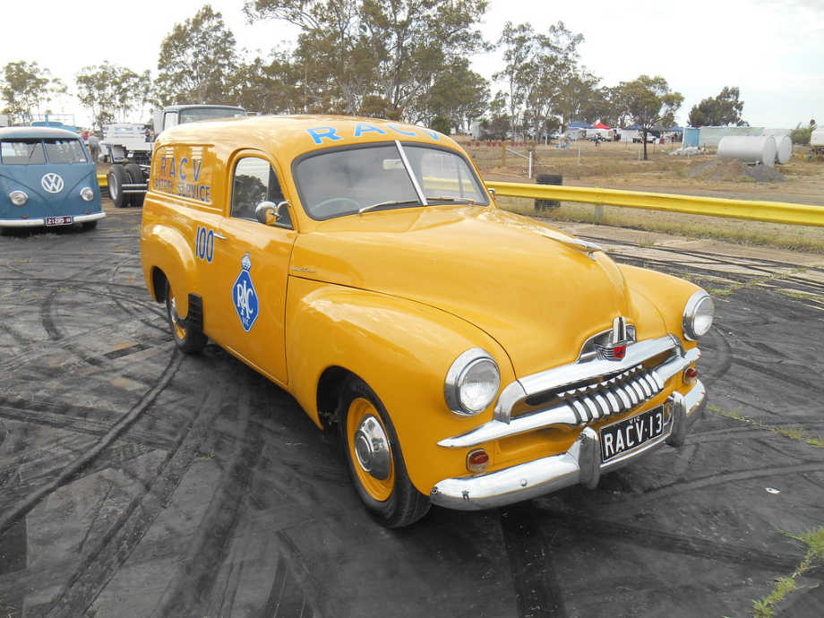 Holden FJ Ute RACV Roadside Service 1953  live