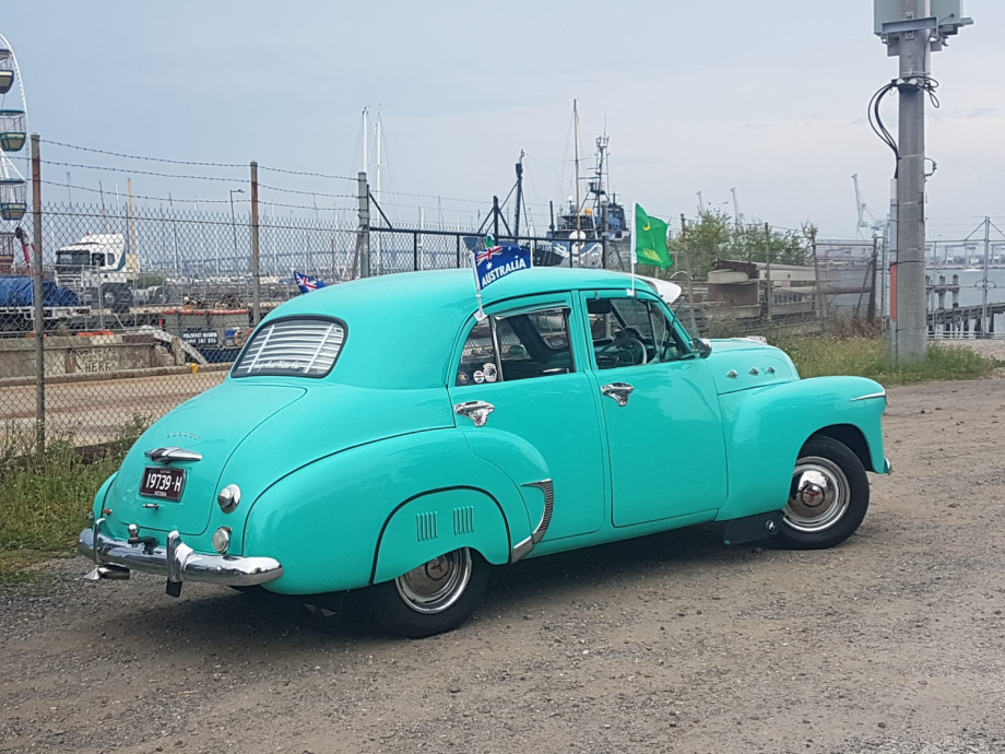 Holden FX 48-215 Sedan 1951 shannonsclub-assets