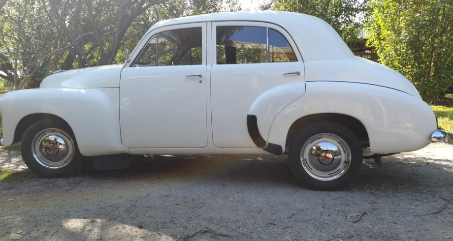 Holden FX 48-215 Sedan 1951 starcarsagency com