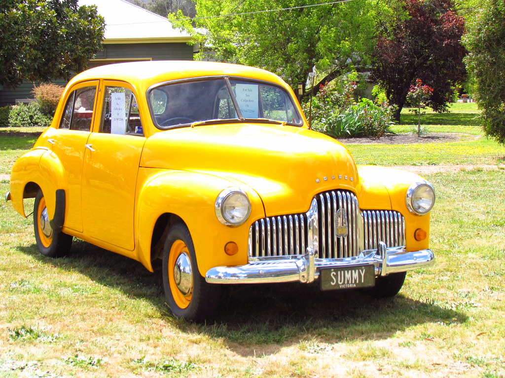Holden FX 48-215 Sedan 1952  live