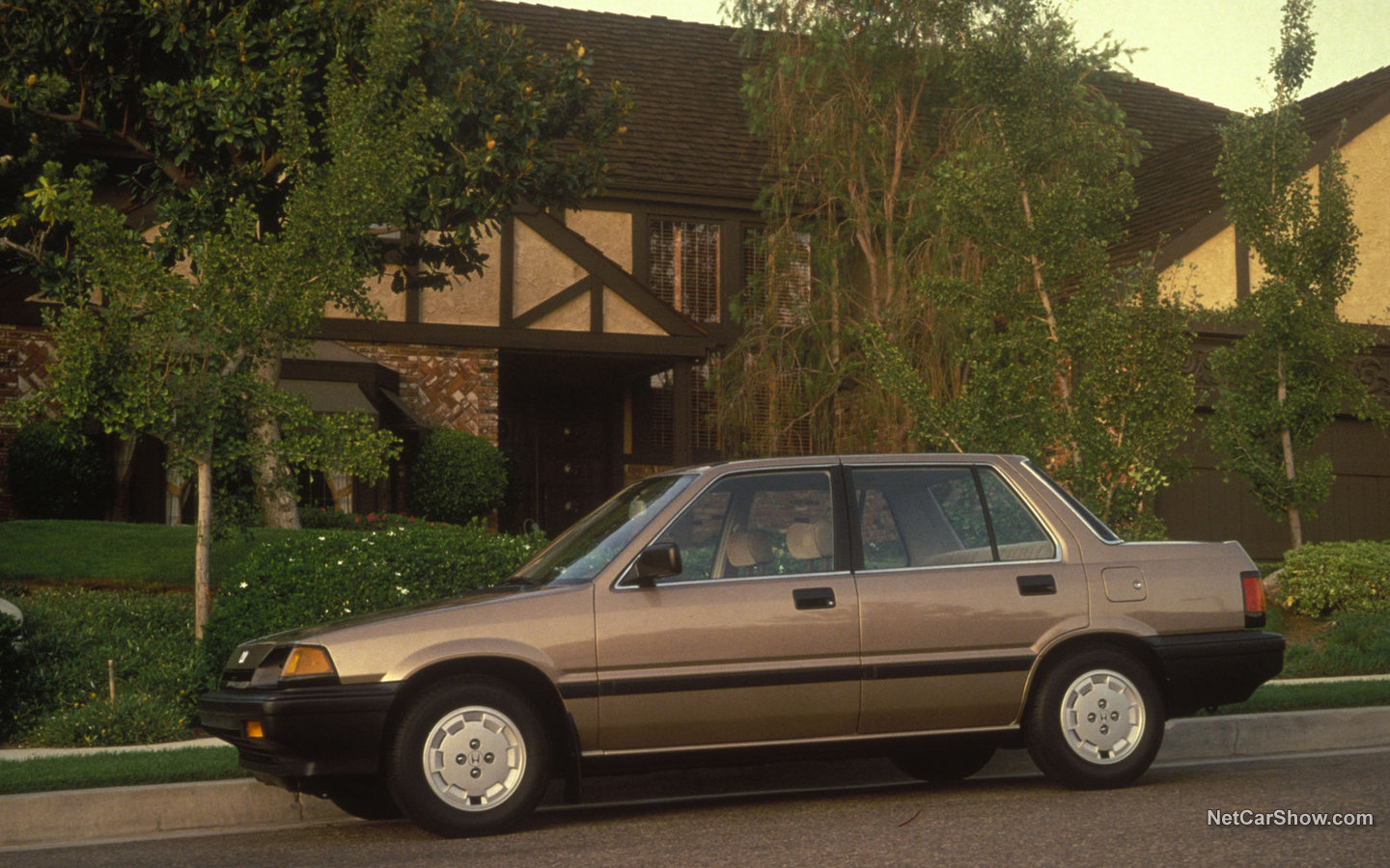 Honda Civic Sedan 1985 f8c87380