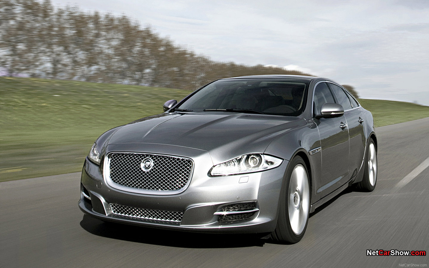 Jaguar XJ 2010 a4e7c434