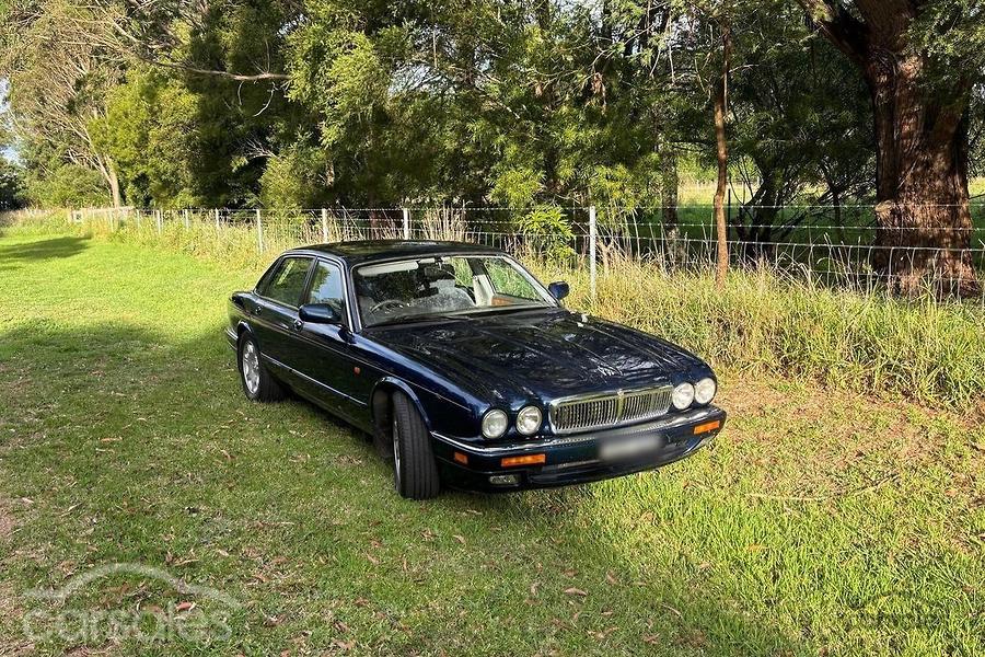 Jaguar xj6 x330 classic LWB 4