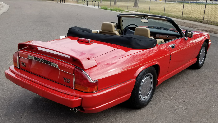 Jaguar XJS-R V12 Convertible 6