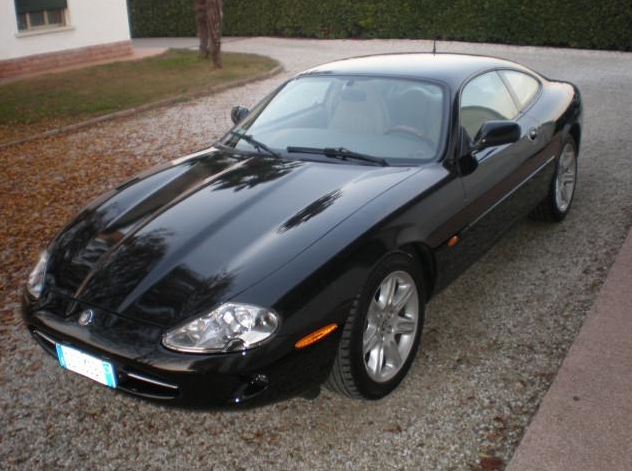 Jaguar XK8 1997 , 112