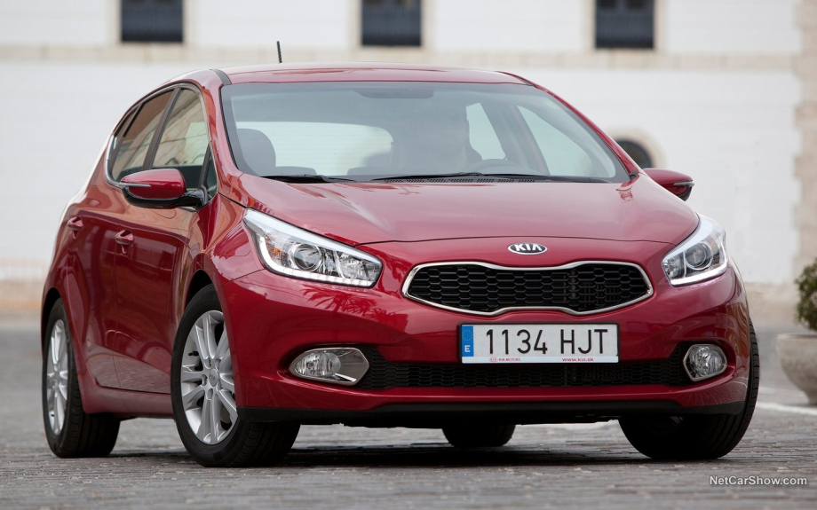 KIA Cee\\\'d 2013 ddd5fe8d