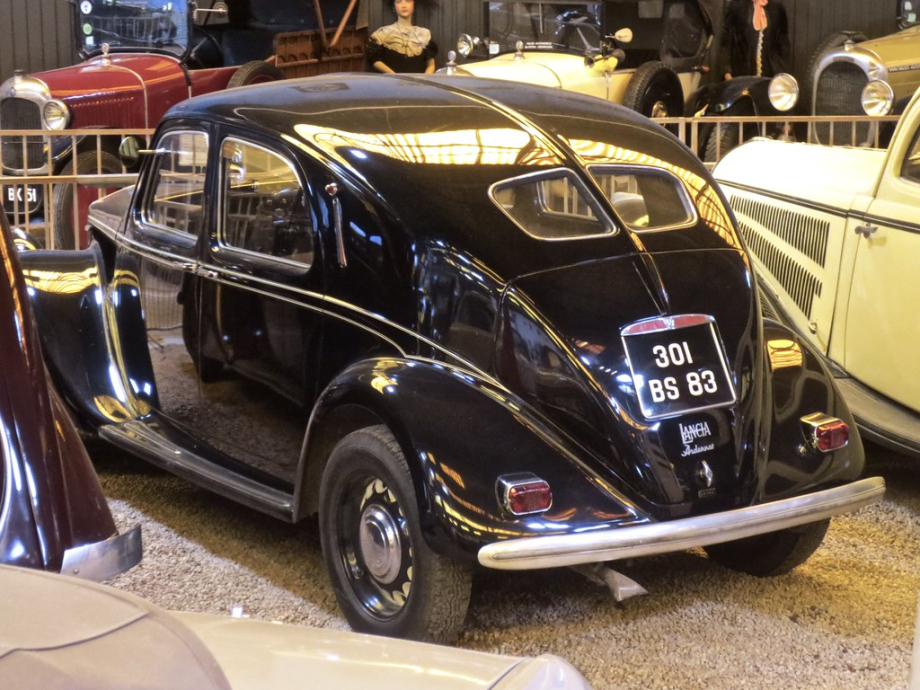 Lancia Aprilia Ardennes Berlina 1937 live