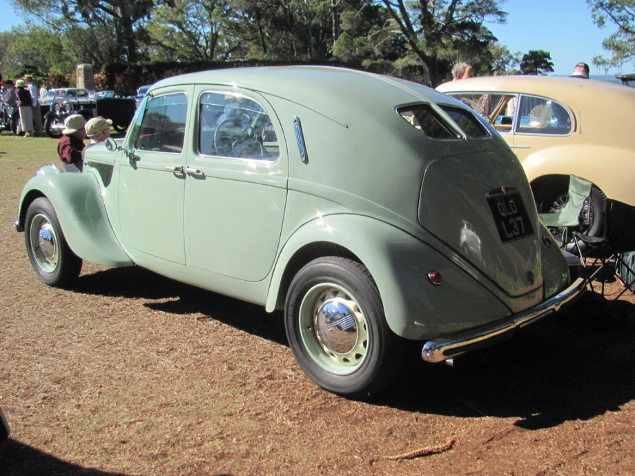 Lancia Aprilia Berlina 1937 live