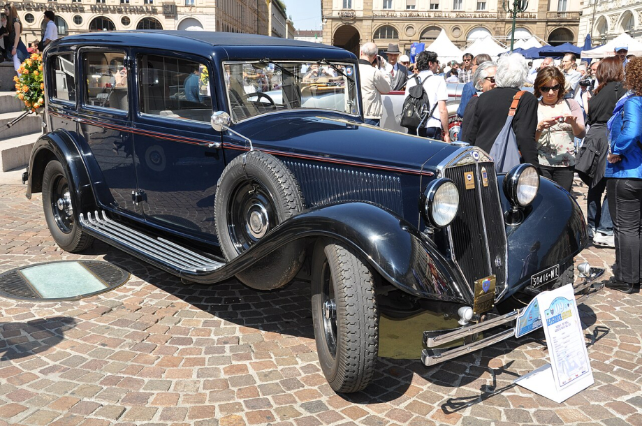 Lancia Artena III-serie Berlina 1934 GiorgioBrida-LeResidenzeSabaude-fr