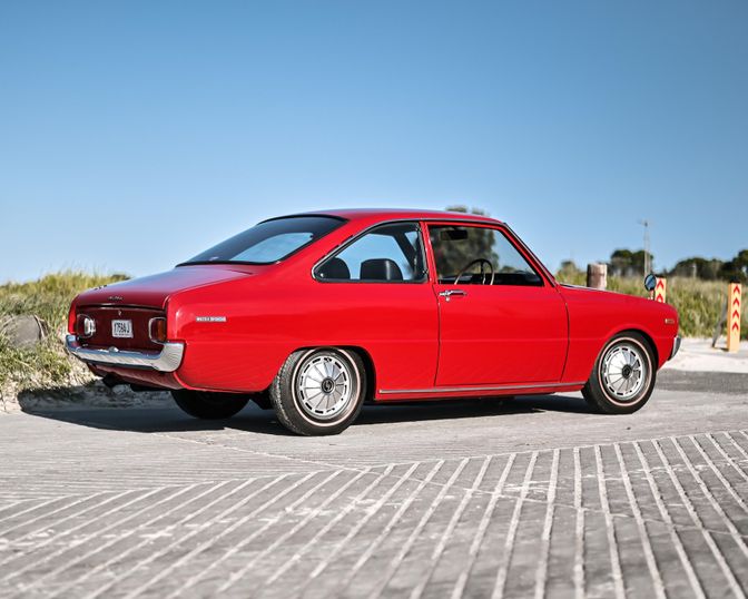 Mazda 1200 Coupé 1969  images