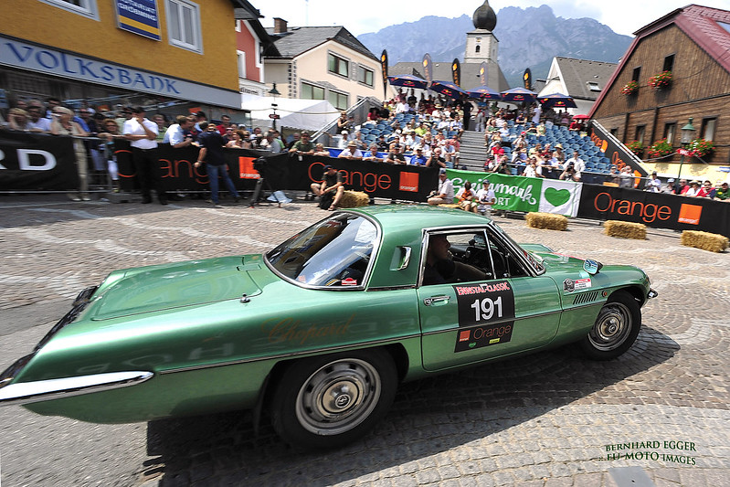 Mazda Cosmo R130 Rotary 1969 BernhardEgger-bildata 