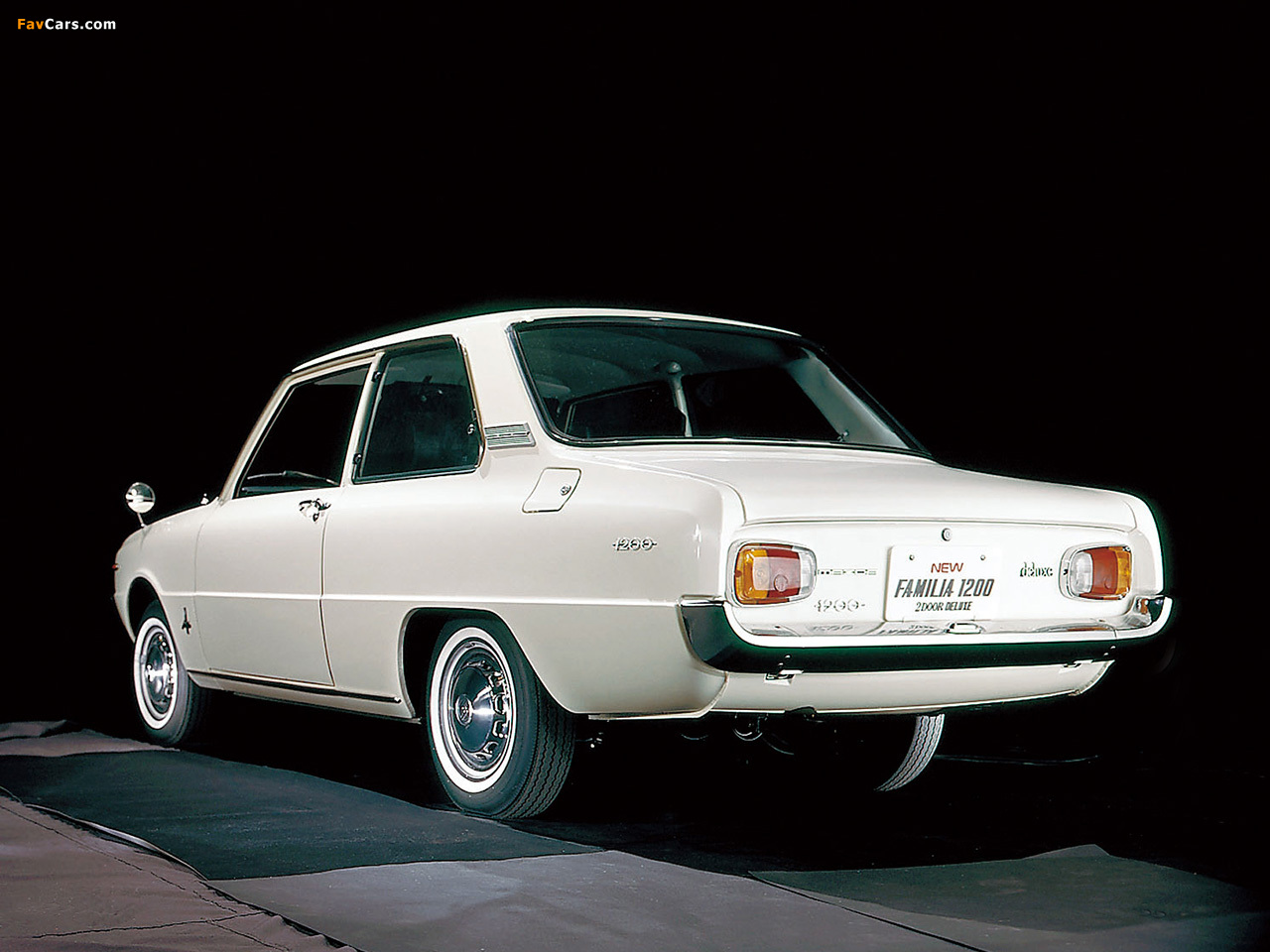 Mazda Familia 1200 Sedan 2-door 1968 favcars- img