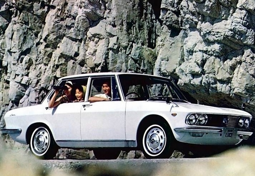 Mazda Luce R-130 Rotary Sedan 1969 automobile-catalog 