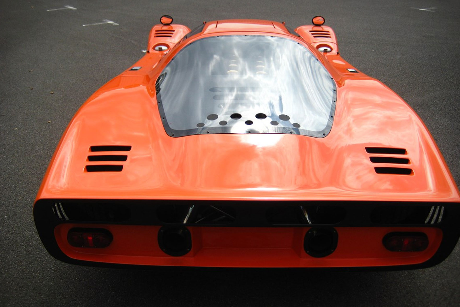 McLaren M6GT 1969 uncrate  