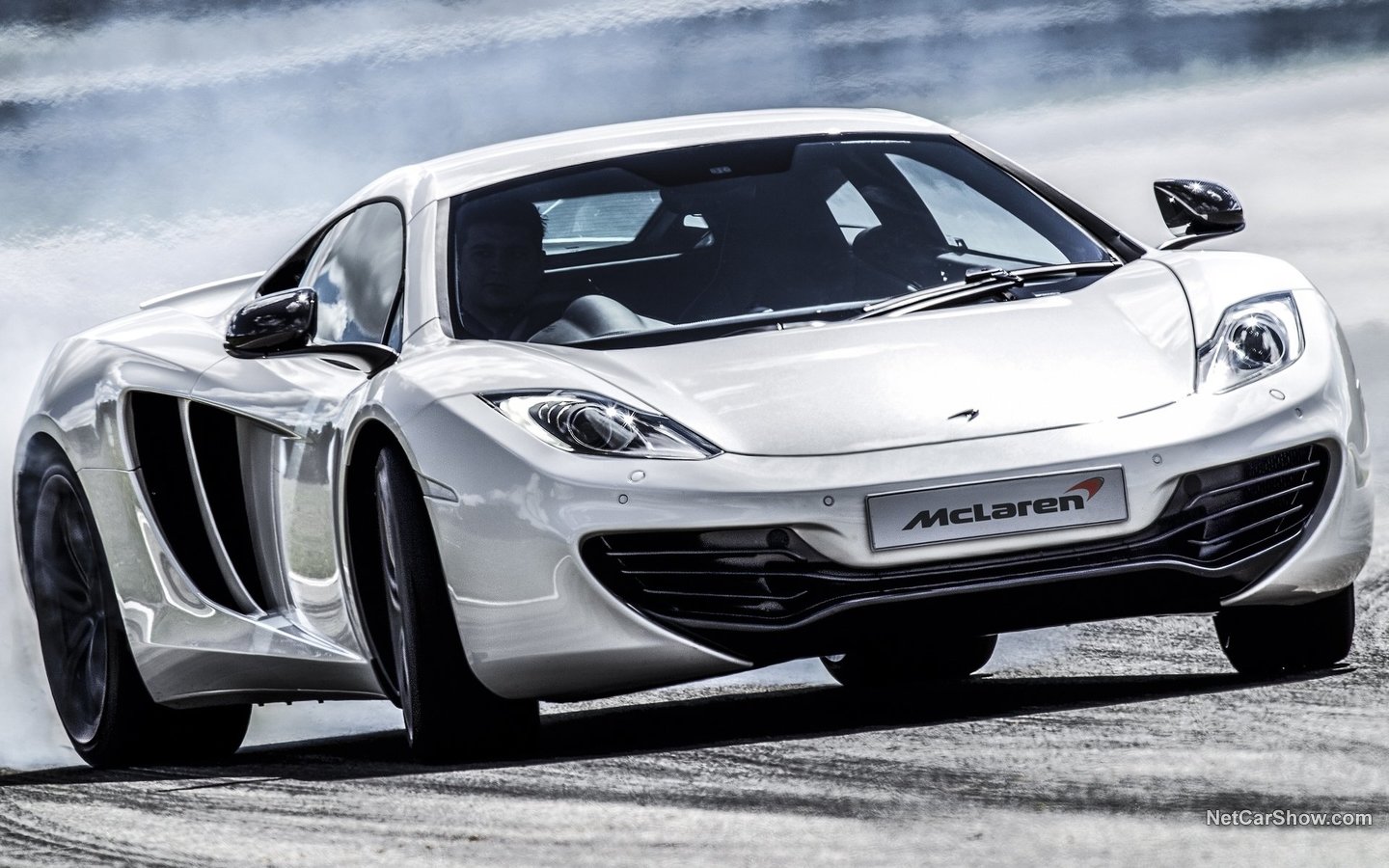 McLaren MP4-12C 2013 f47b95e8