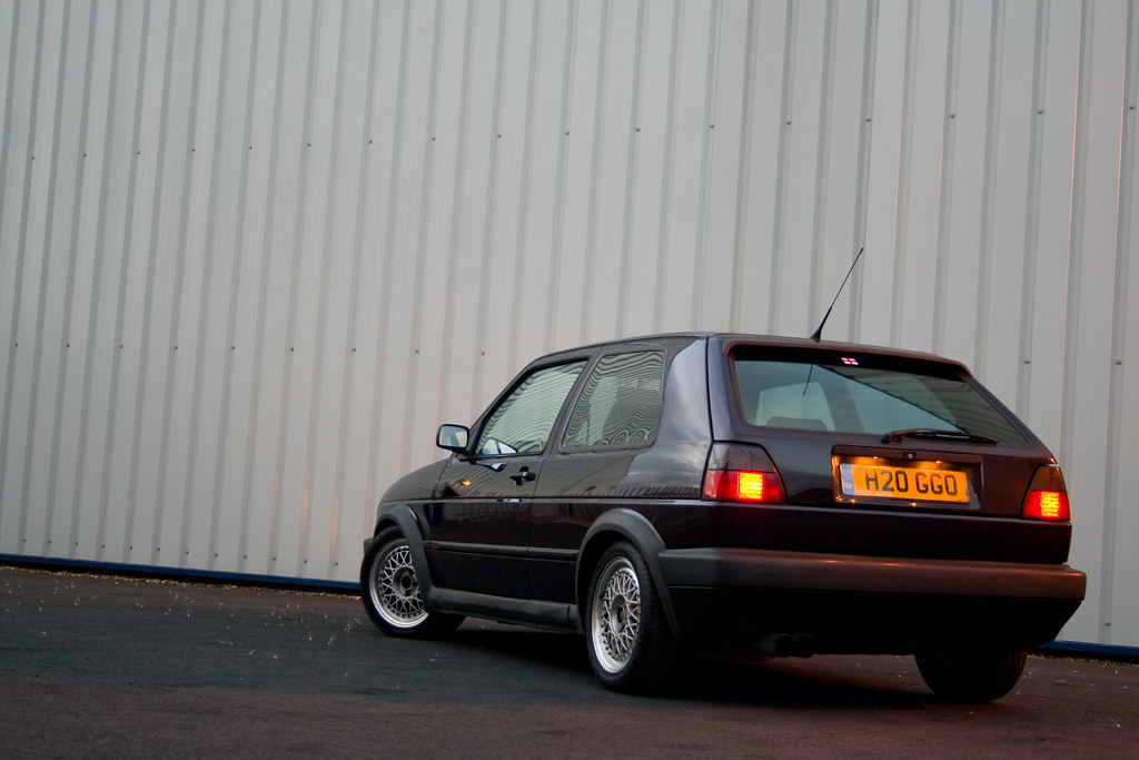 Volkswagen Golf GTI G60 3-door 1988 photography-on-the-net 