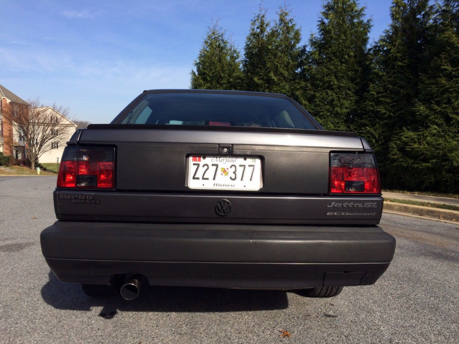 Volkswagen Jetta GL Sedan 1991 smclassiccars 