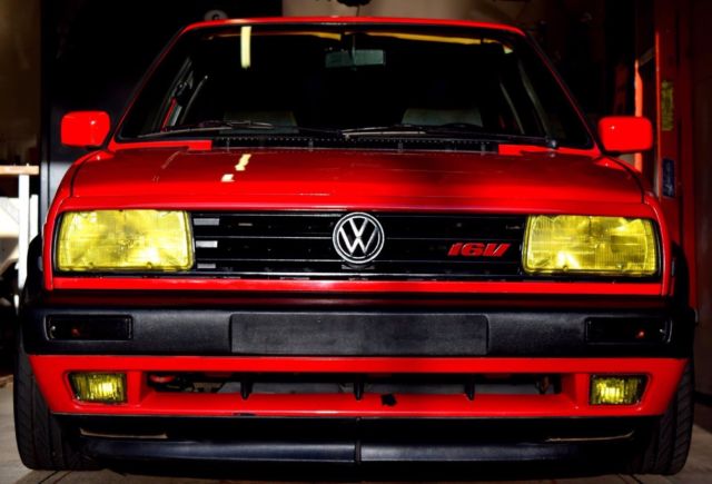 Volkswagen Jetta GLI 2