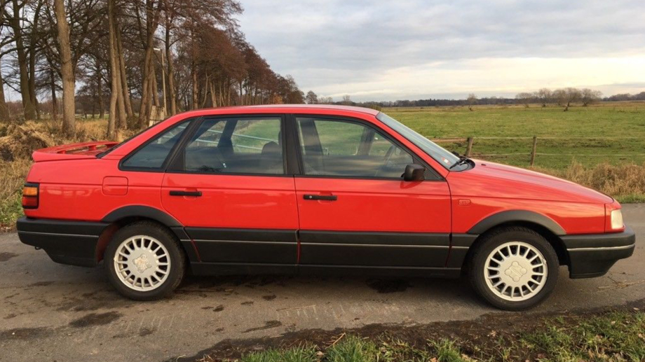 Volkswagen Passat 35i GT Sedan 1990 i