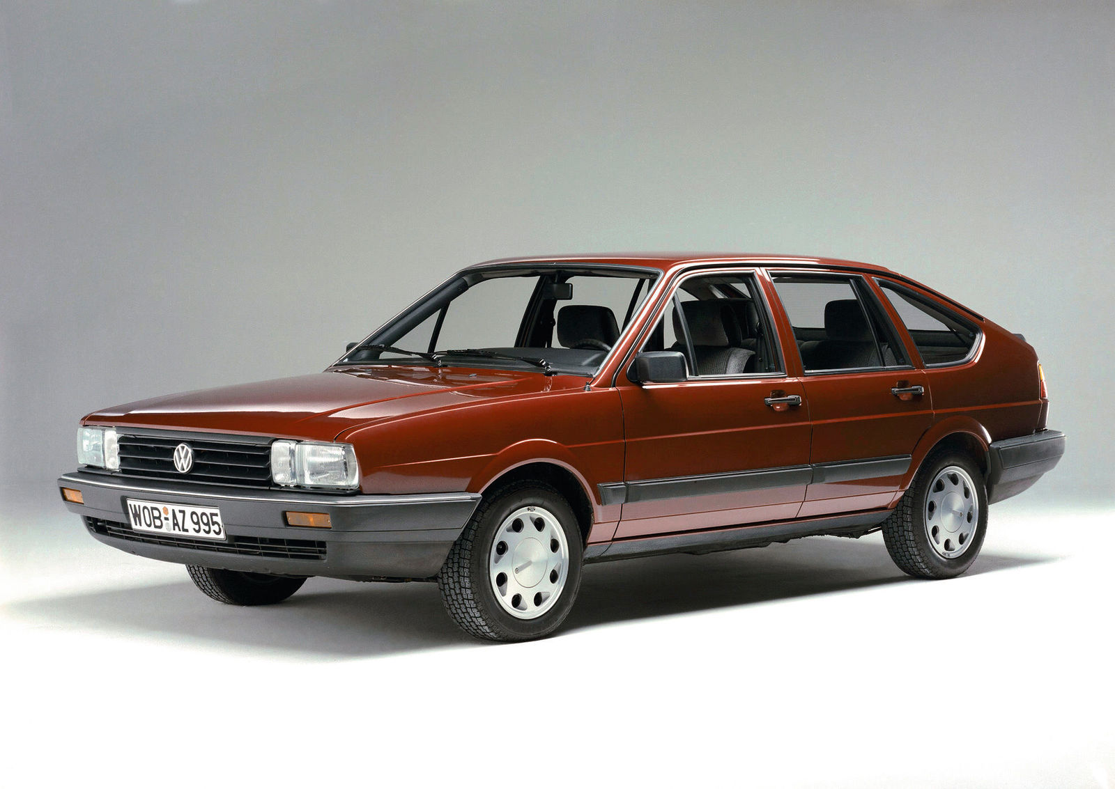 Volkswagen Passat Sedan Hatchback 1987 mms
