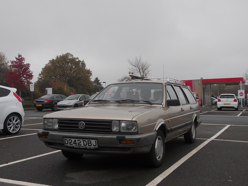 Volkswagen Passat Variant 1987 bildata 