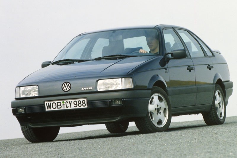 Volkswagen Passat VR6 Sedan 1990 media