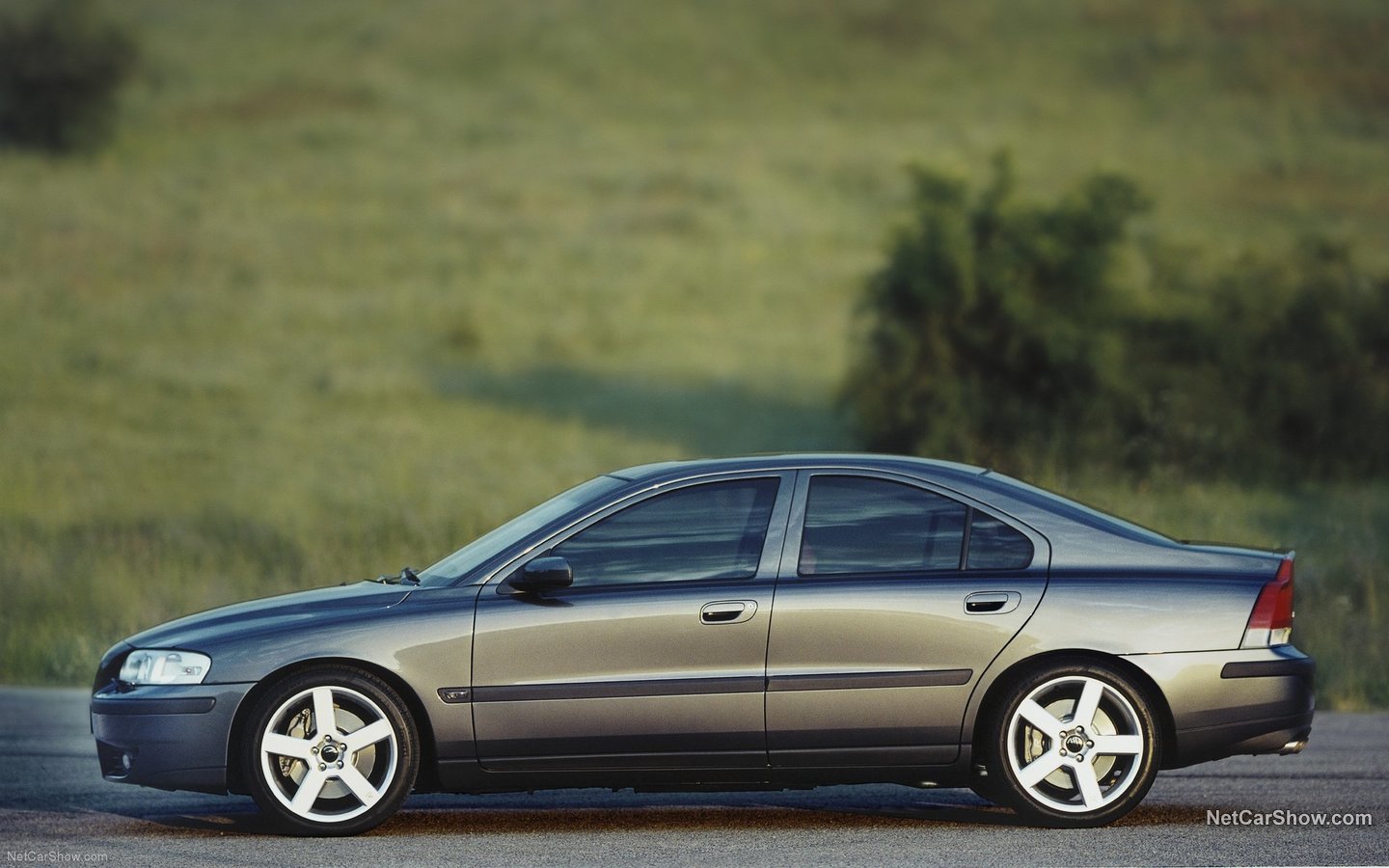 Volvo S60 R 2003 e8c8122f