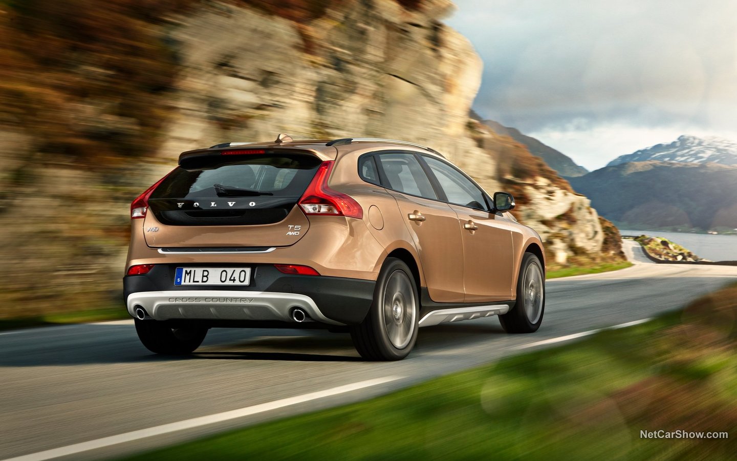 Volvo V40 Cross Country 2013 67c55000