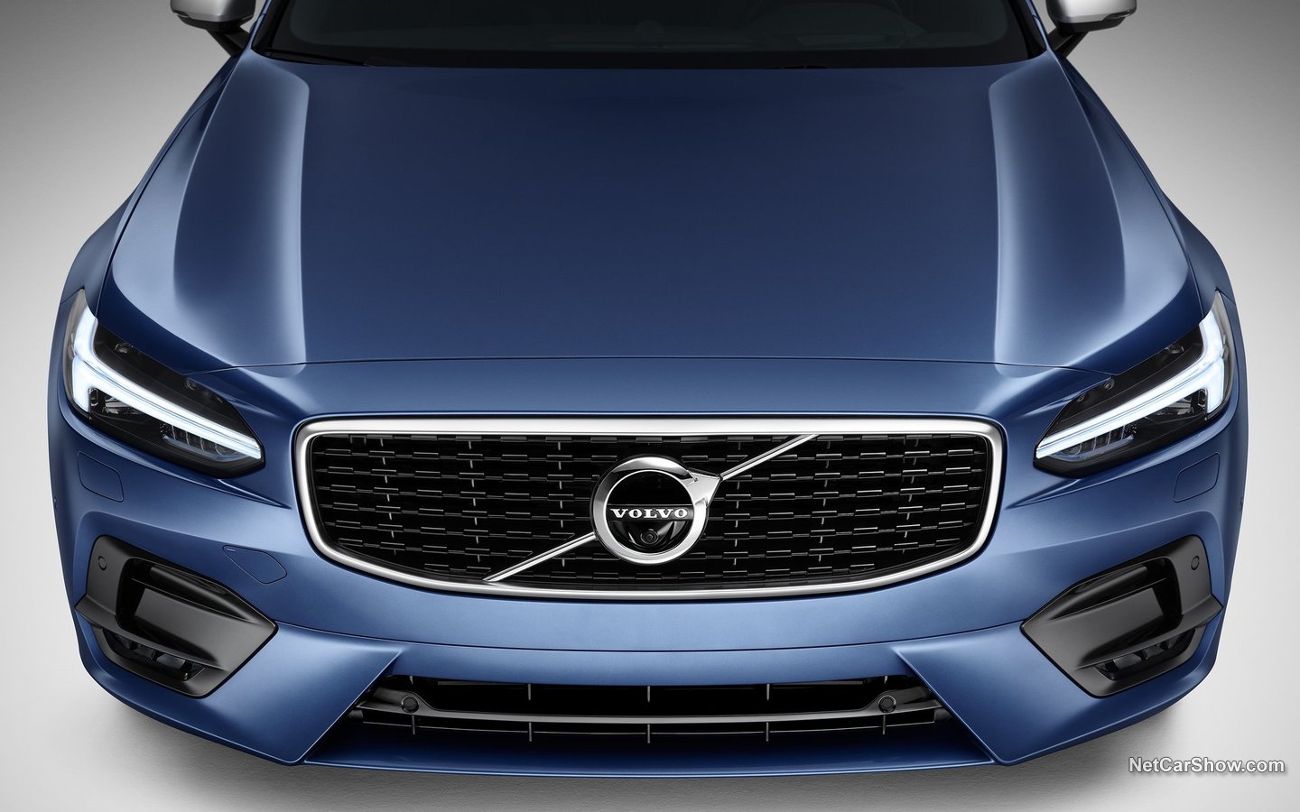 Volvo V90 R-Design 2017 c04d2737