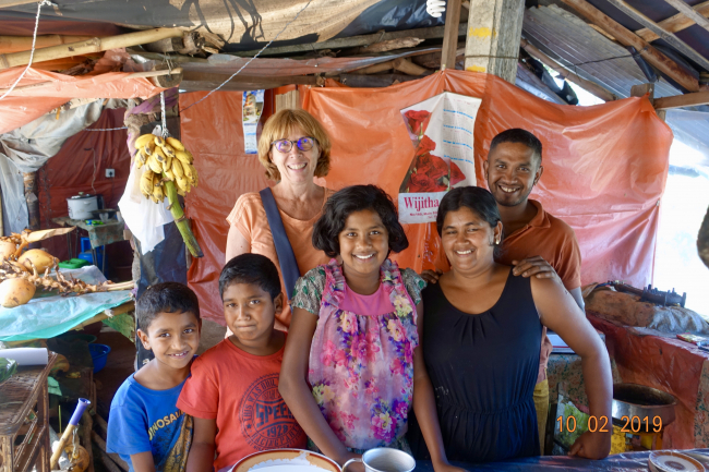 Au resto ! repas à base de noix de coco. Toujours bien accueillis par toute la famille