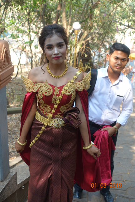Jeunes mariés cambodgiens