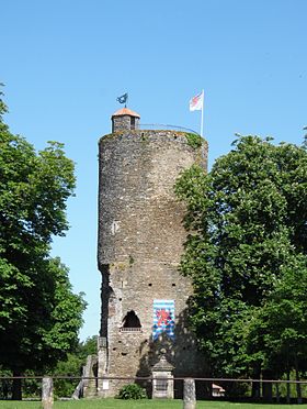 La_Tour_Mélusine,_à_Vouvant