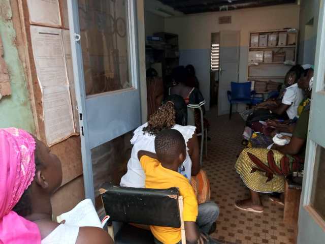 Participants à la séance de formation au siège de santé communautaire de l'ADAPMI