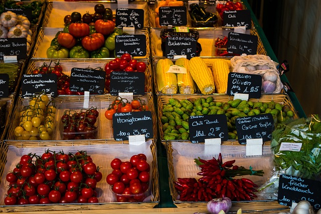 des paniers de fruits et légumes