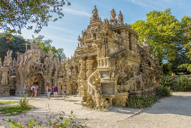 le Palais idéal du facteur Cheval