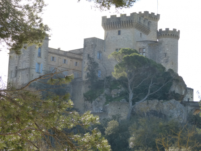 Le château de la Barben